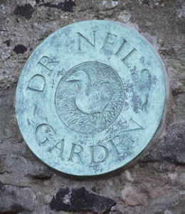 dr neil's garden plaque