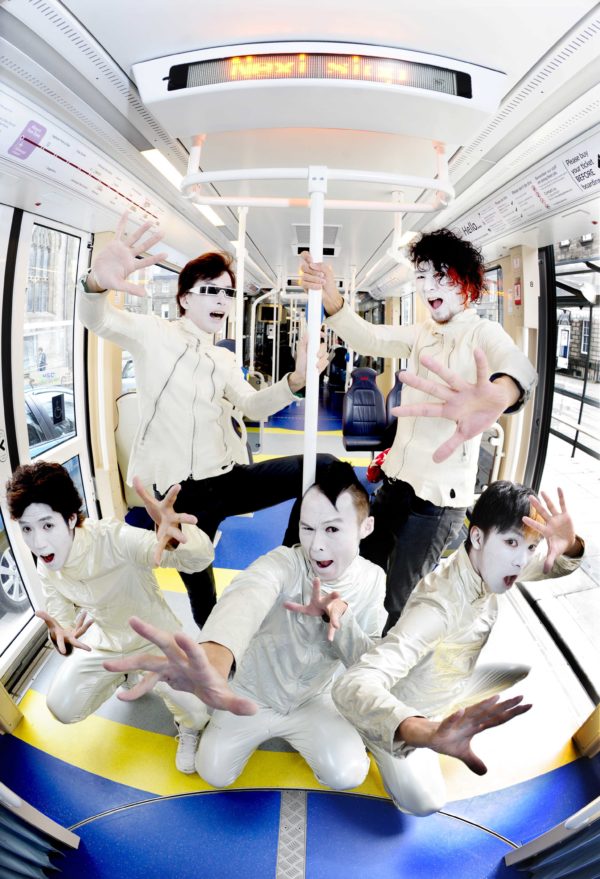 FREE PIC Siro-A On Edinburgh Trams at Fringe Fest 05