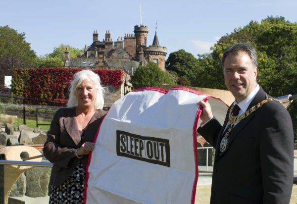 Lord and Lady Provost prepare to Sleep Out at the Zoo 1