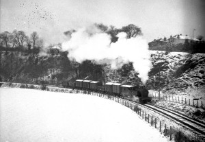 Freight_train_on_Balerno_line