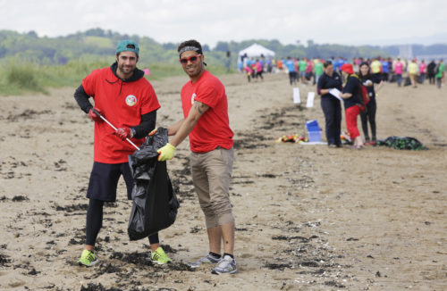 Cramond Beach, Edinburgh. 23.6.16 People's Postcode Lottery beach clean up day with the Marine Conservation Society at Cramond Beach, Edinburgh. Contact: Name: Gillian Rhodes Phone/Email:  M: 07950 971 737 gillian.rhodes@postcodelottery.co.uk  angeline.sneddon@postcodelottery.co.uk  debbie.mcconnell@postcodelottery.co.uk Picture Copyright: Iain McLean, 79 Earlspark Avenue, Glasgow G43 2HE 07901 604 365 photomclean@googlemail.com www.iainmclean.com All Rights Reserved No Syndication Free for editorial use by third parties only in connection with the commissioning client's press-released story. All other rights are reserved.