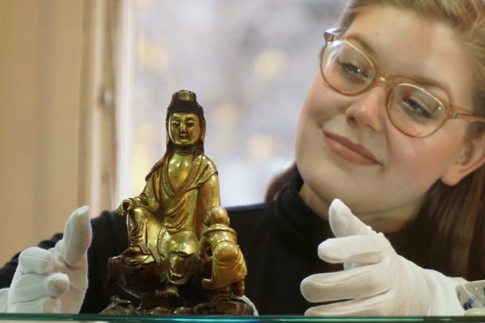 Figure of Guanyin the goddess of compassion