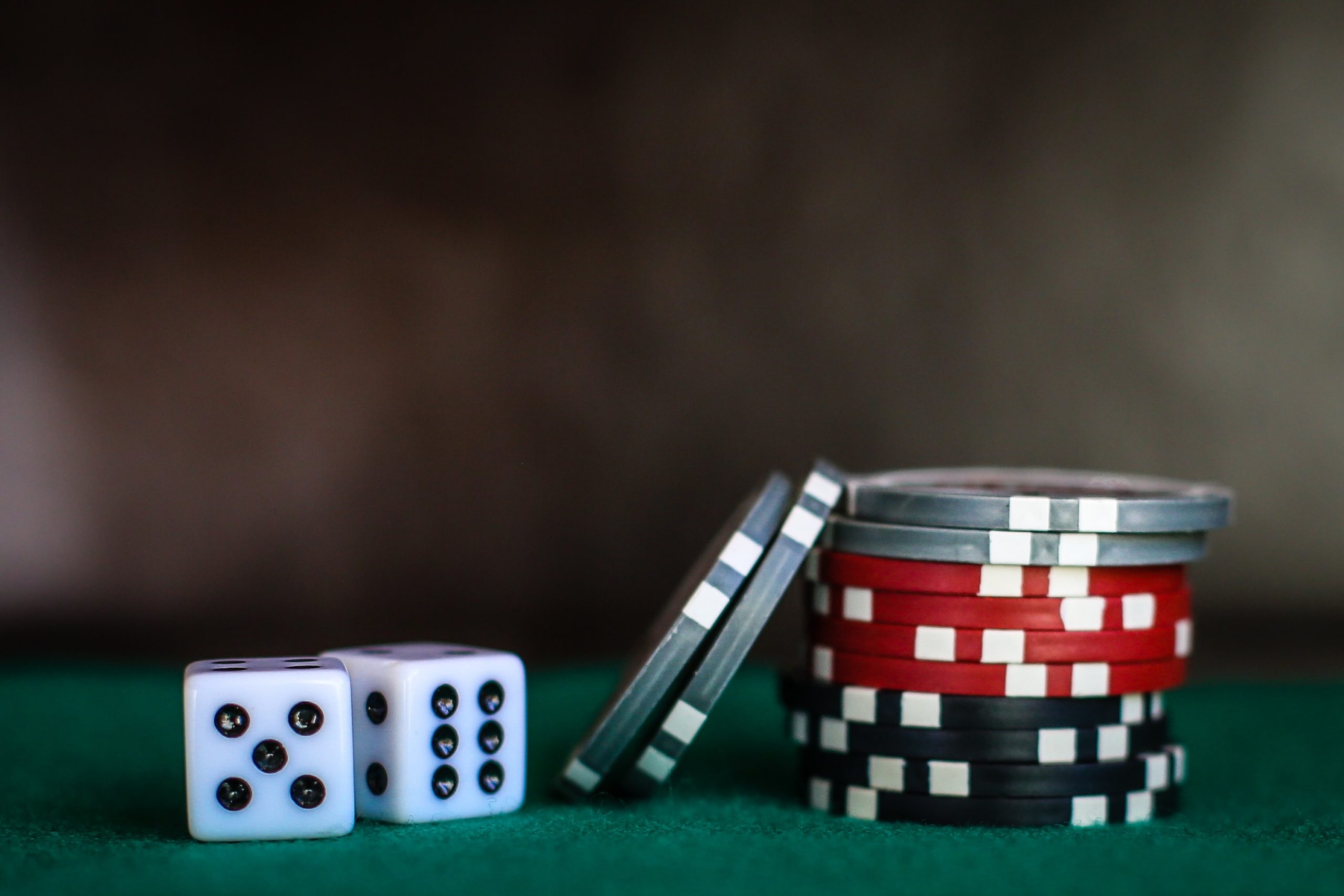 A Beginner's Guide To Online Gambling | The Edinburgh Reporter