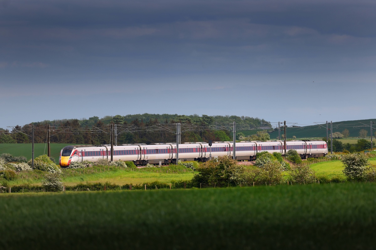 London to Edinburgh fares reduced in LNER sale