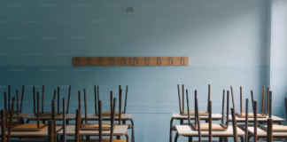 West Lothian school addresses use of mobile phones