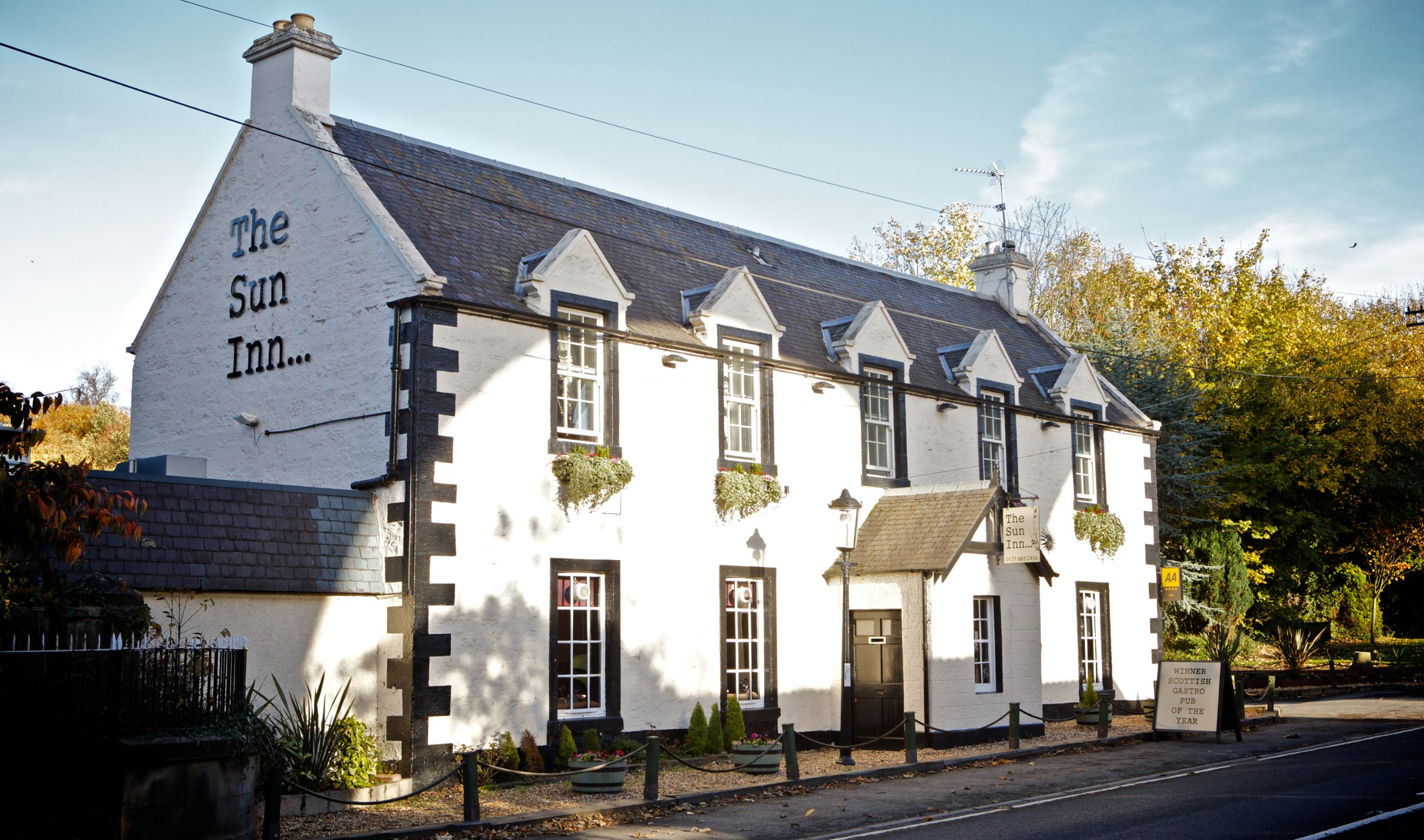 Sun Inn Rhydymwyn Sun Inn bosses stump up in wages row after sheriff officers stand off ...